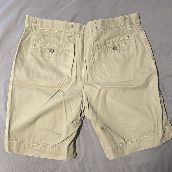 Tommy Hilfiger Green Shorts - Picture 2 of 3